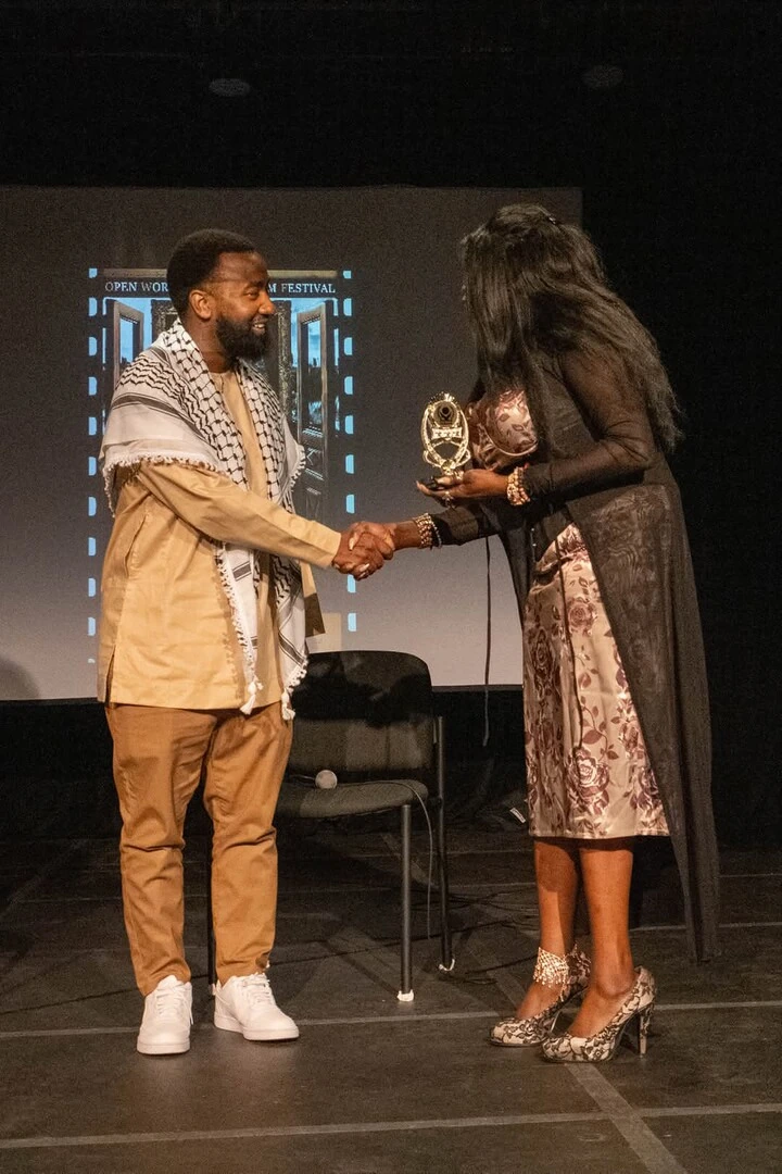 Award handshake